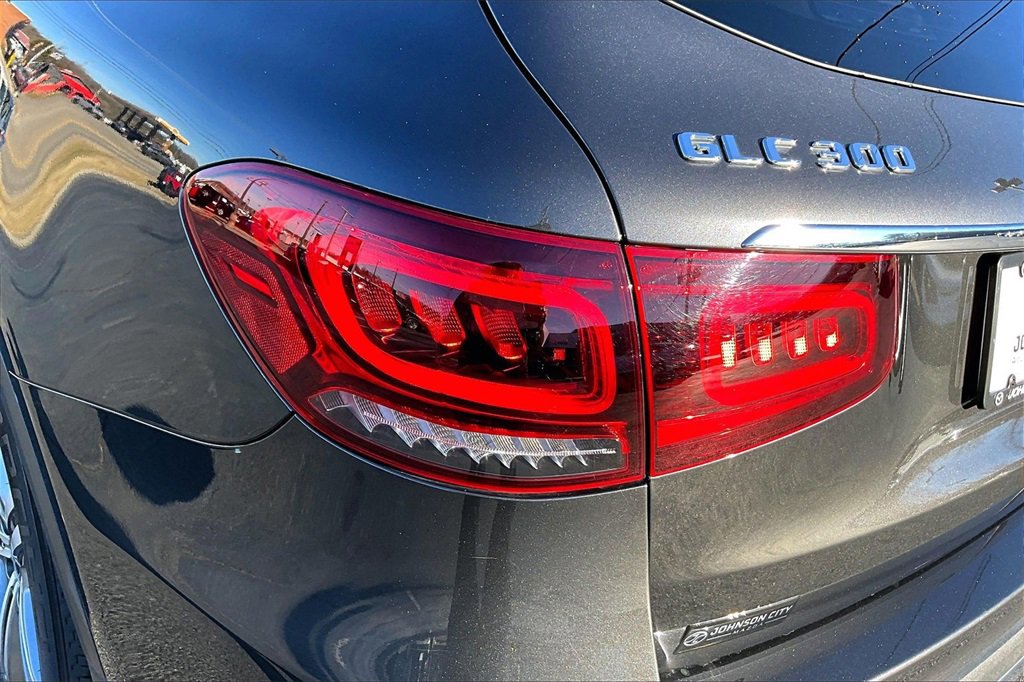 Used 2021 Mercedes-Benz GLC 300 4MATIC image 30