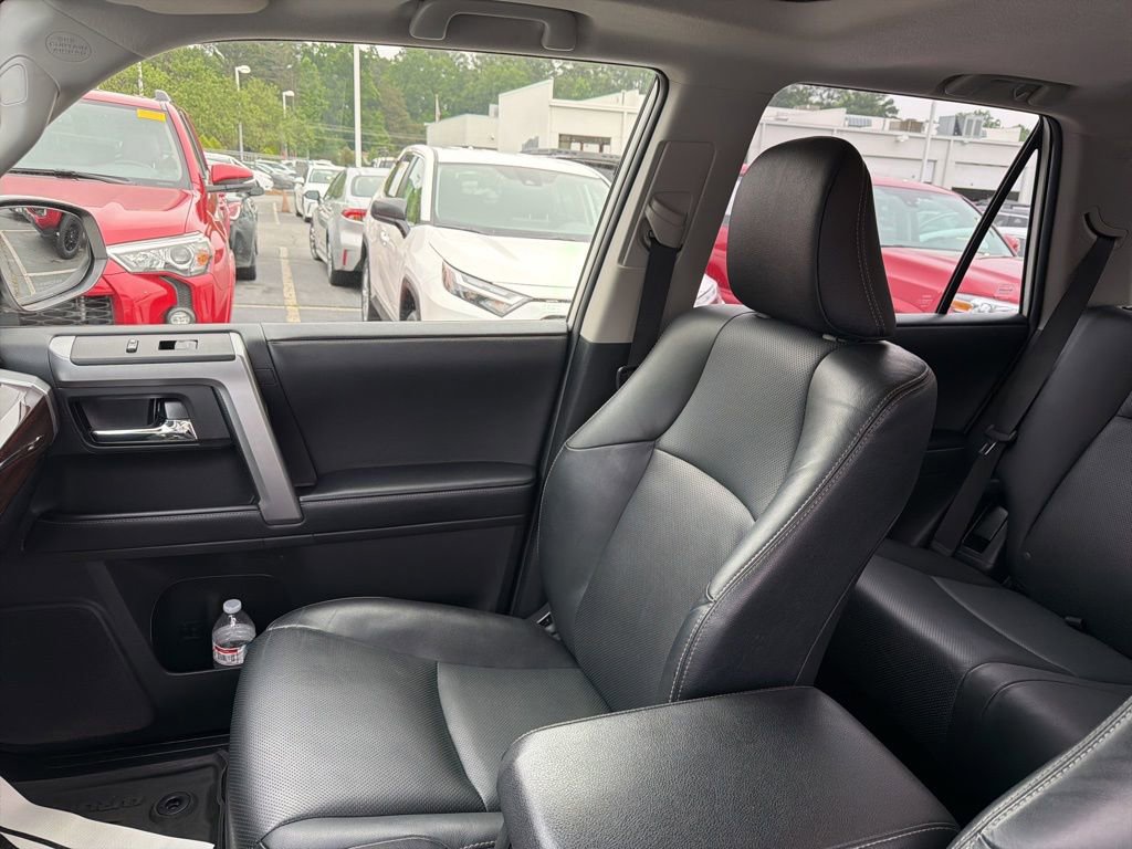 Used 2022 Toyota 4Runner Limited AWD/4WD image 19