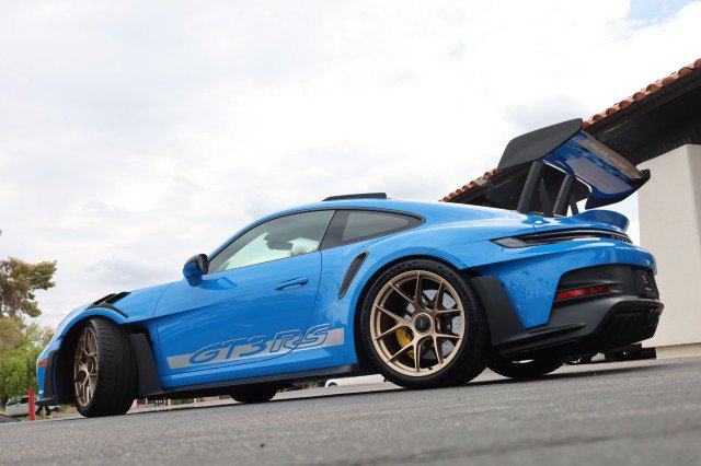 Used 2024 Porsche 911 GT3 RS w/ Weissach Package RWD image 17