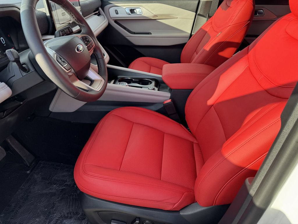 New 2025 Ford Explorer Active w/ Active Comfort Package RWD image 11