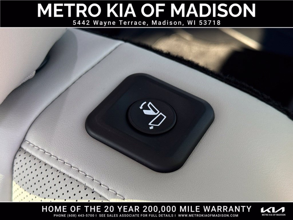 Used 2024 Kia Telluride SX Prestige w/ Towing Package AWD/4WD image 39