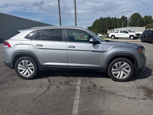 Used 2020 Volkswagen Atlas Cross Sport SE FWD image 4