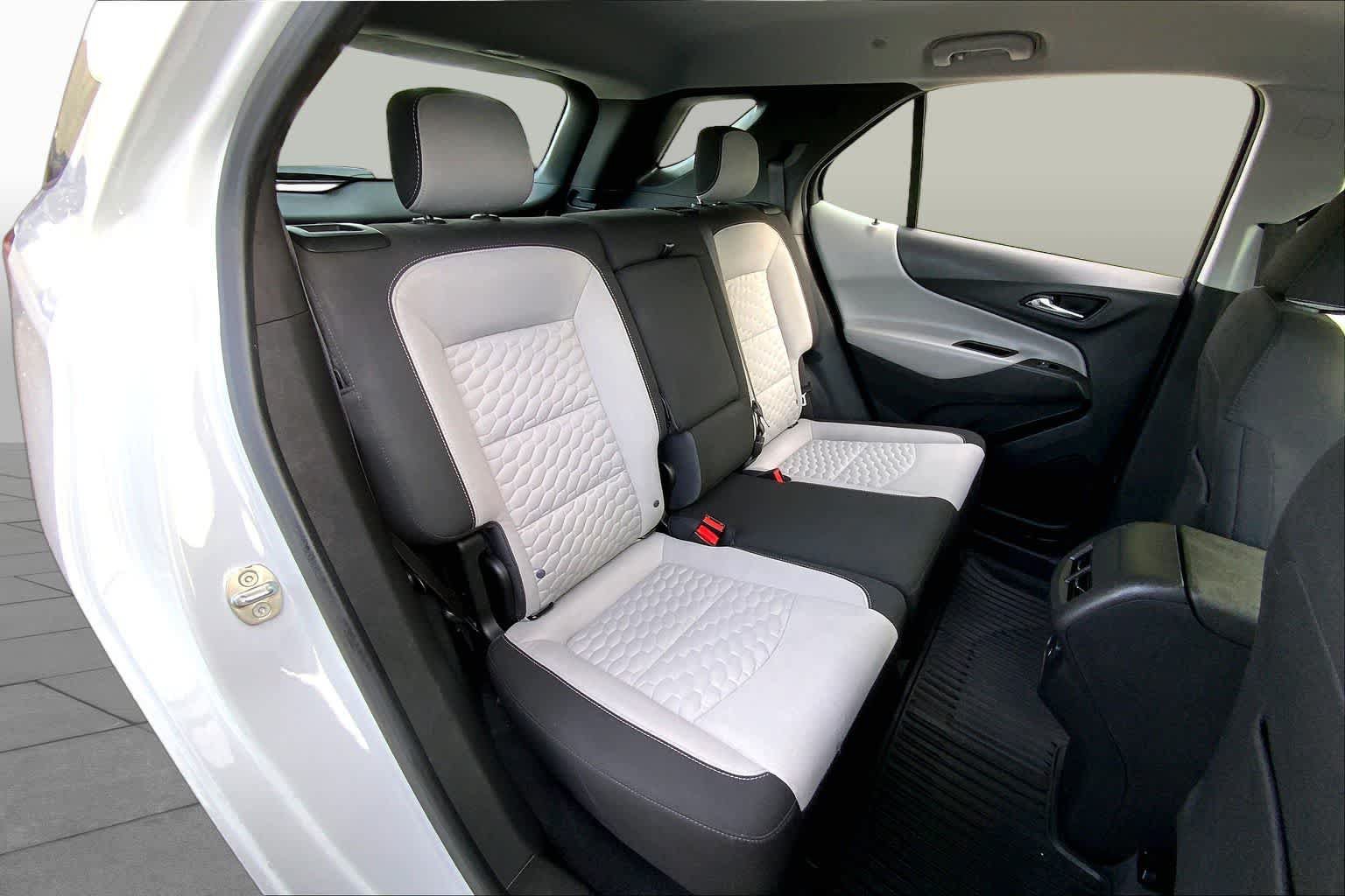 Used 2020 Chevrolet Equinox LS AWD/4WD image 20