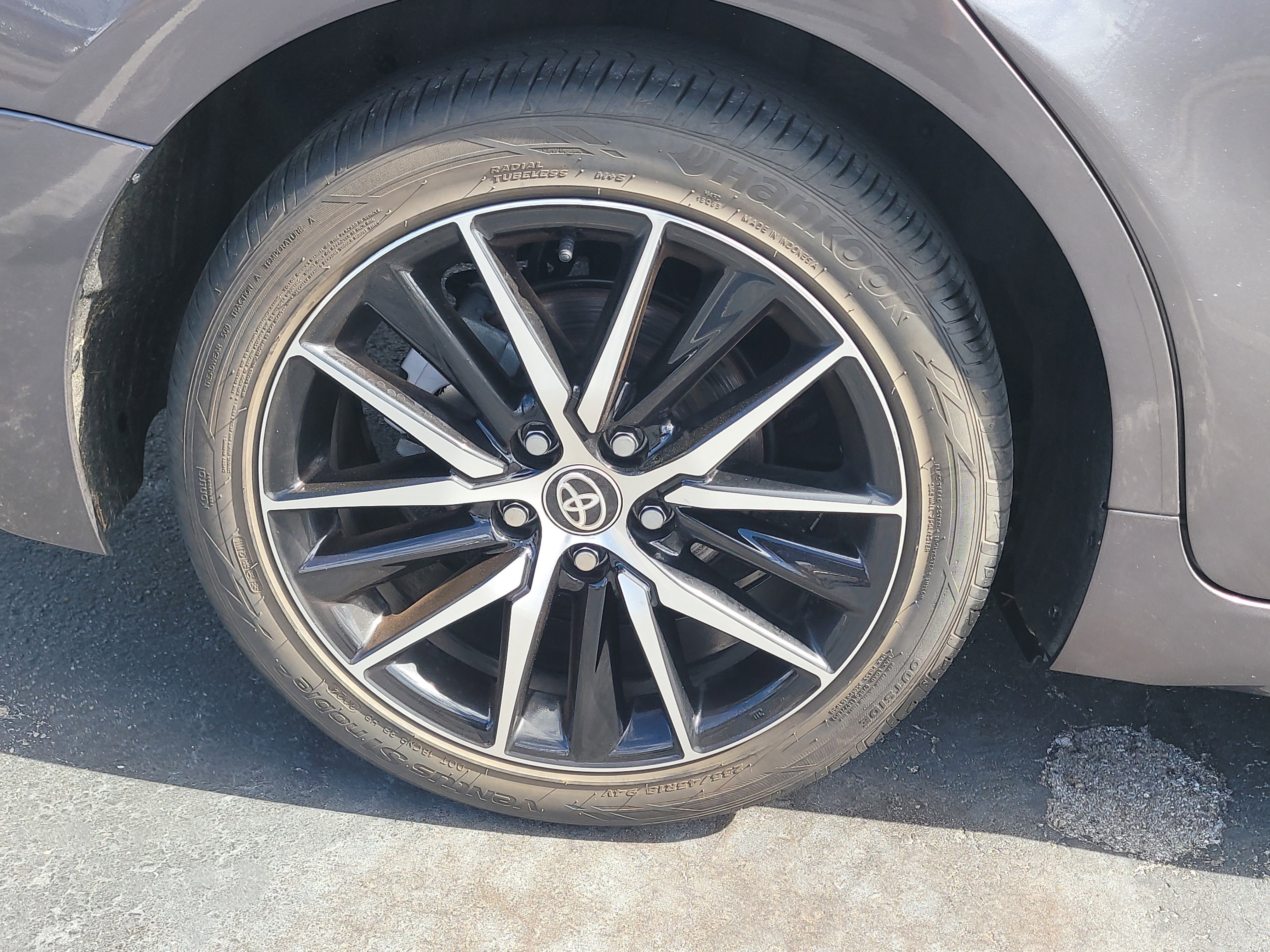 Used 2024 Toyota Camry SE image 9