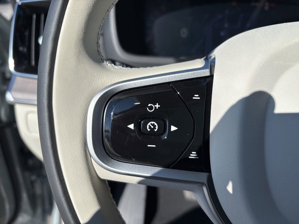 New 2026 Volvo XC90 T8 Ultra w/ Protection Package Premier image 25