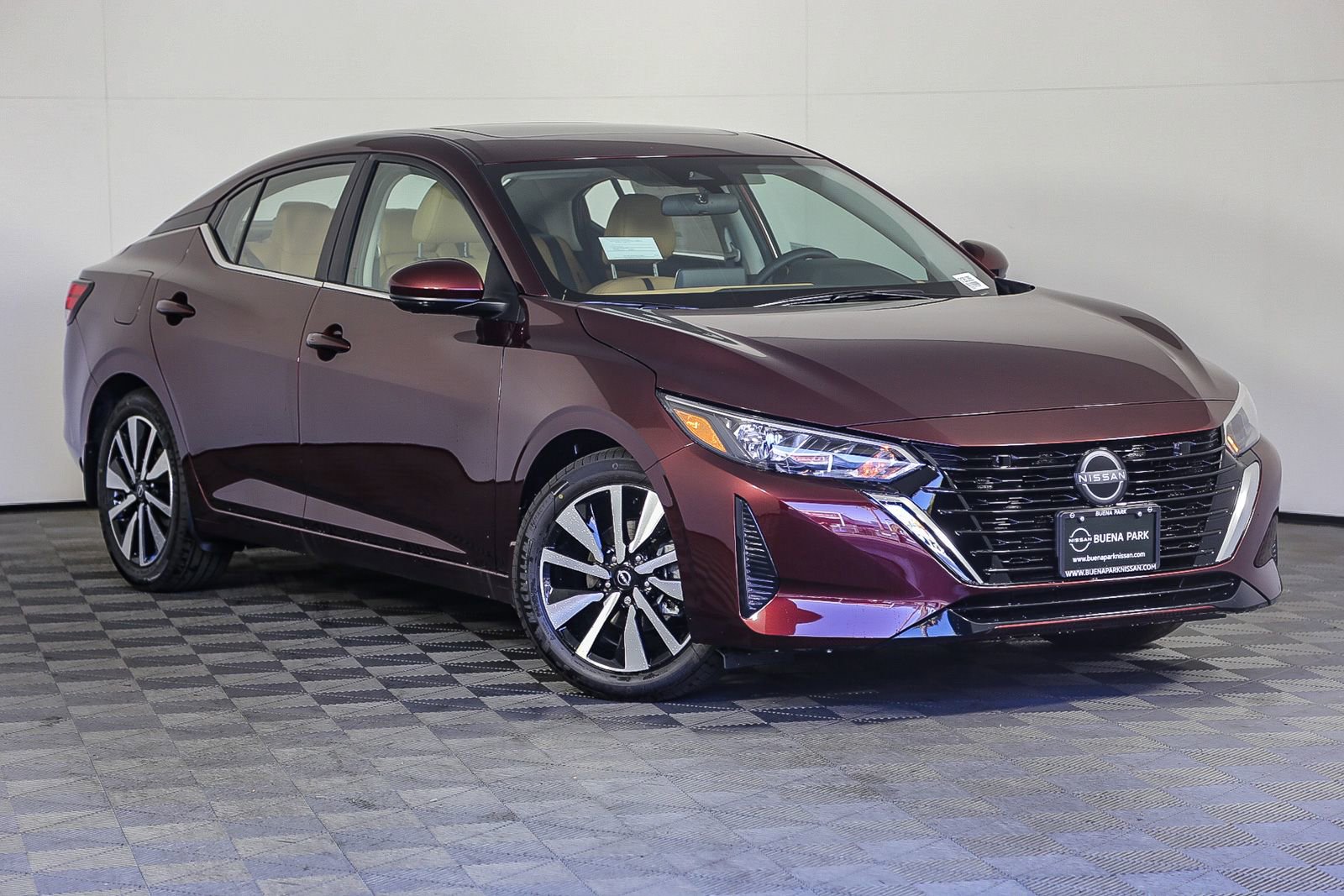 Used 2025 Nissan Sentra SV w/ SV Premium Package image 1