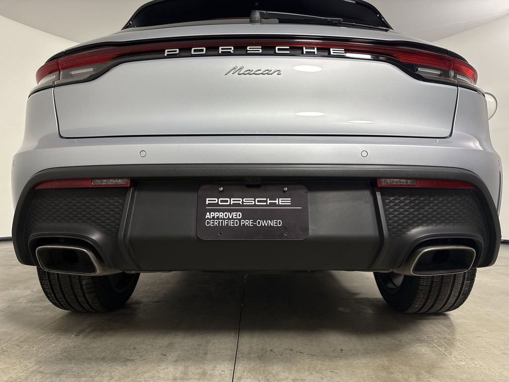 Certified 2025 Porsche Macan image 19