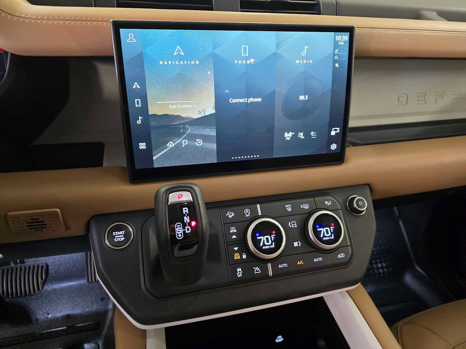 Used 2025 Land Rover Defender 130 S image 30