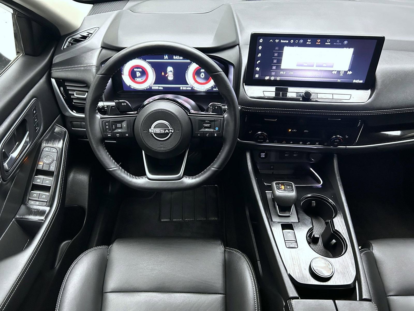 Used 2024 Nissan Rogue SL w/ SL Premium Package image 14