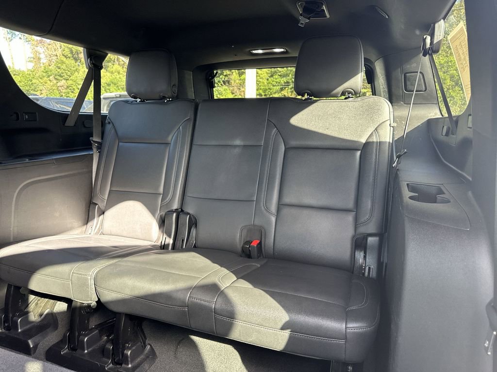 Used 2024 Chevrolet Suburban LT image 27