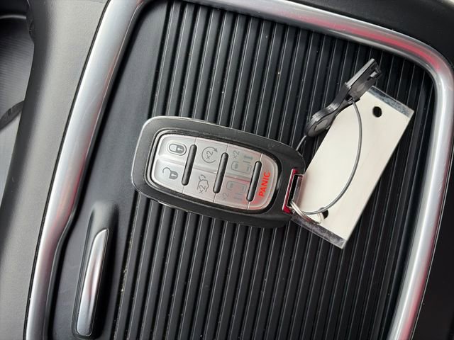Used 2024 Chrysler Pacifica Touring-L FWD image 52