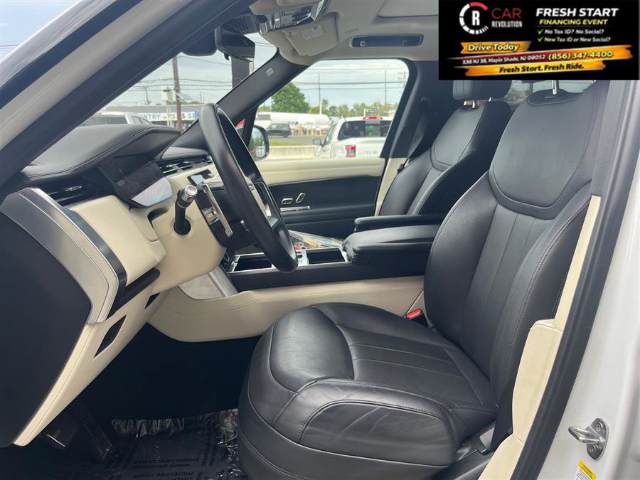 Used 2022 Land Rover Range Rover Long Wheelbase SE AWD/4WD image 17