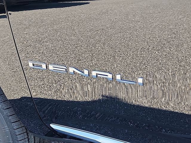 New 2026 GMC Yukon XL Denali w/ Sun & Power Step Package AWD/4WD image 19