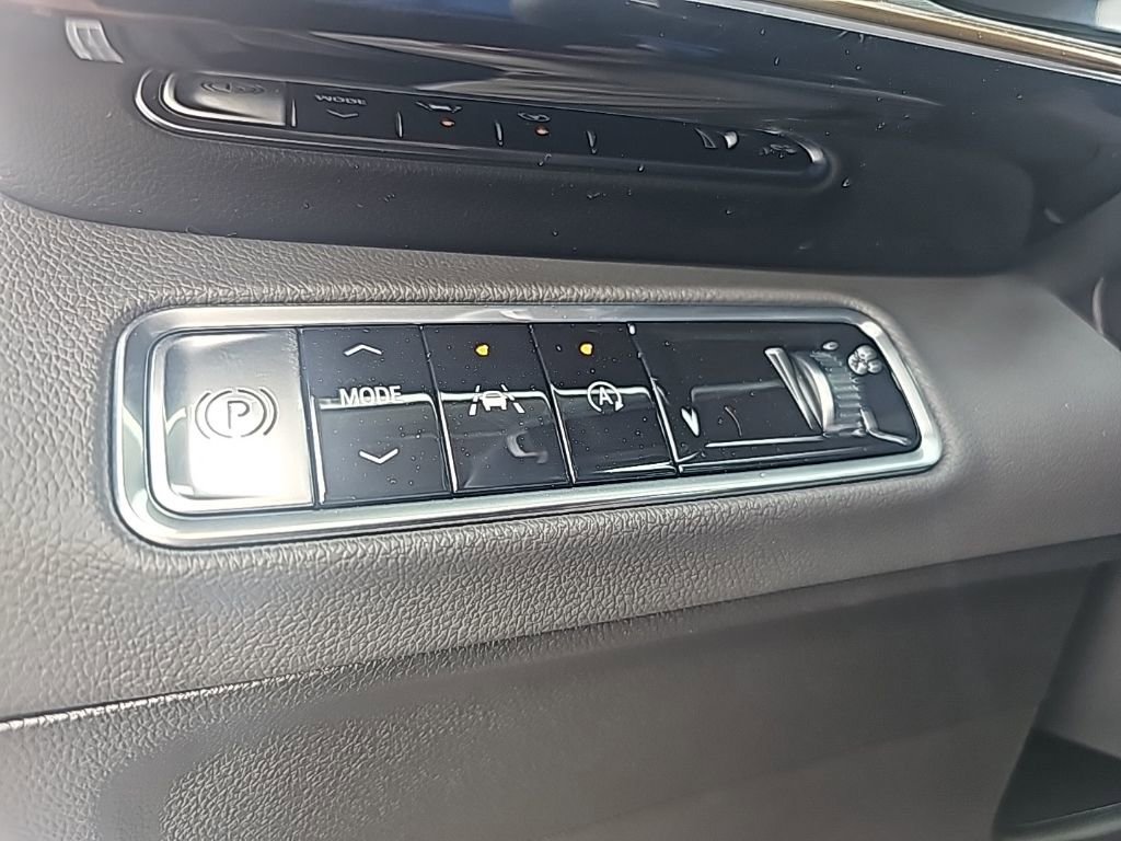 New 2026 Buick Envision Avenir image 17