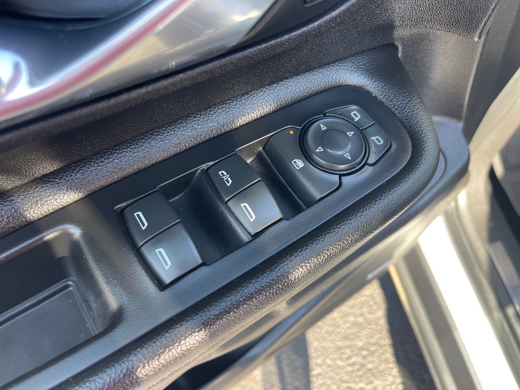 Used 2020 GMC Terrain Denali w/ Denali Premium Package image 8