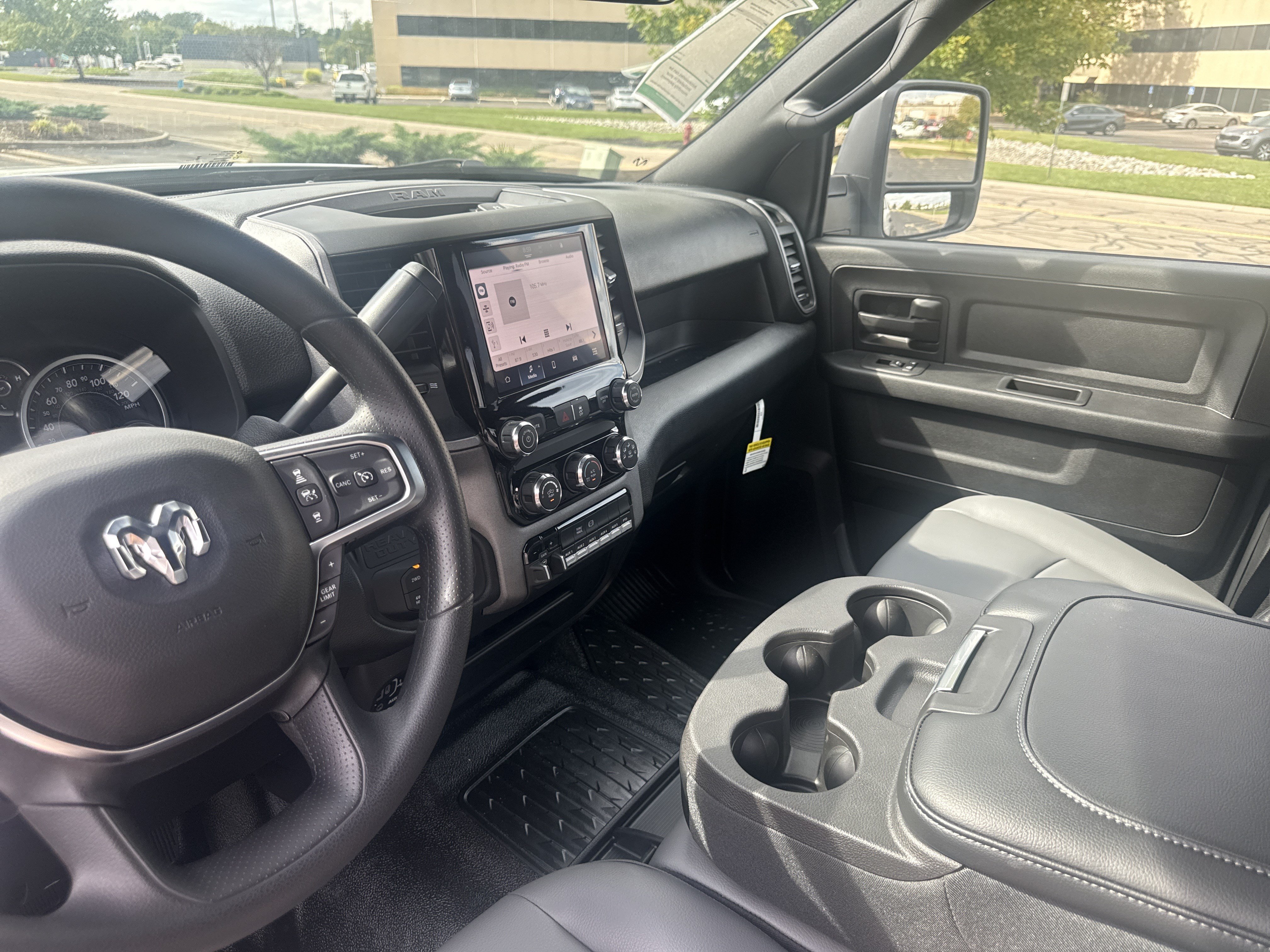 New 2027 RAM 5500 Tradesman AWD/4WD image 27