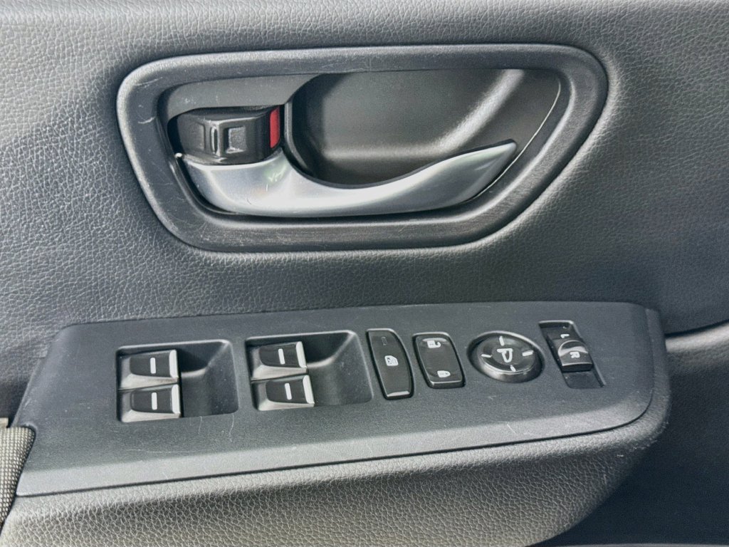 Used 2023 Honda Pilot Sport image 21