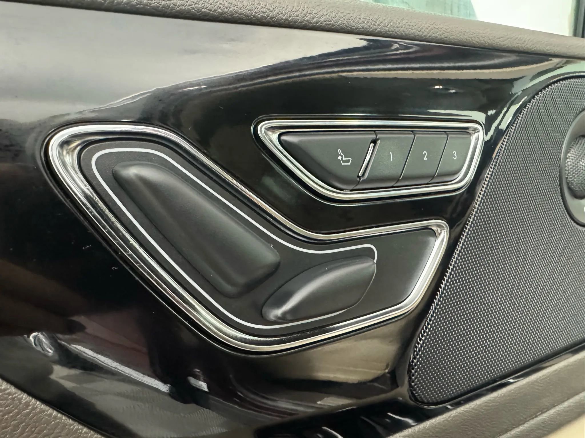 Used 2022 Lincoln Aviator Reserve w/ Elements Package Plus image 46