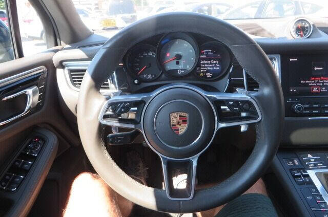 Used 2017 Porsche Macan S AWD/4WD image 47
