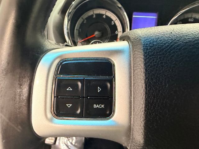 Used 2016 Dodge Grand Caravan R/T image 36
