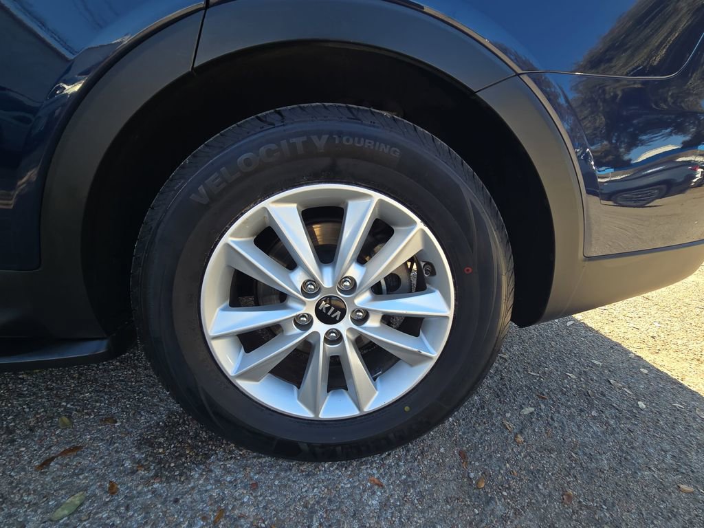 Used 2019 Kia Sorento LX w/ LX Convenience Package image 32