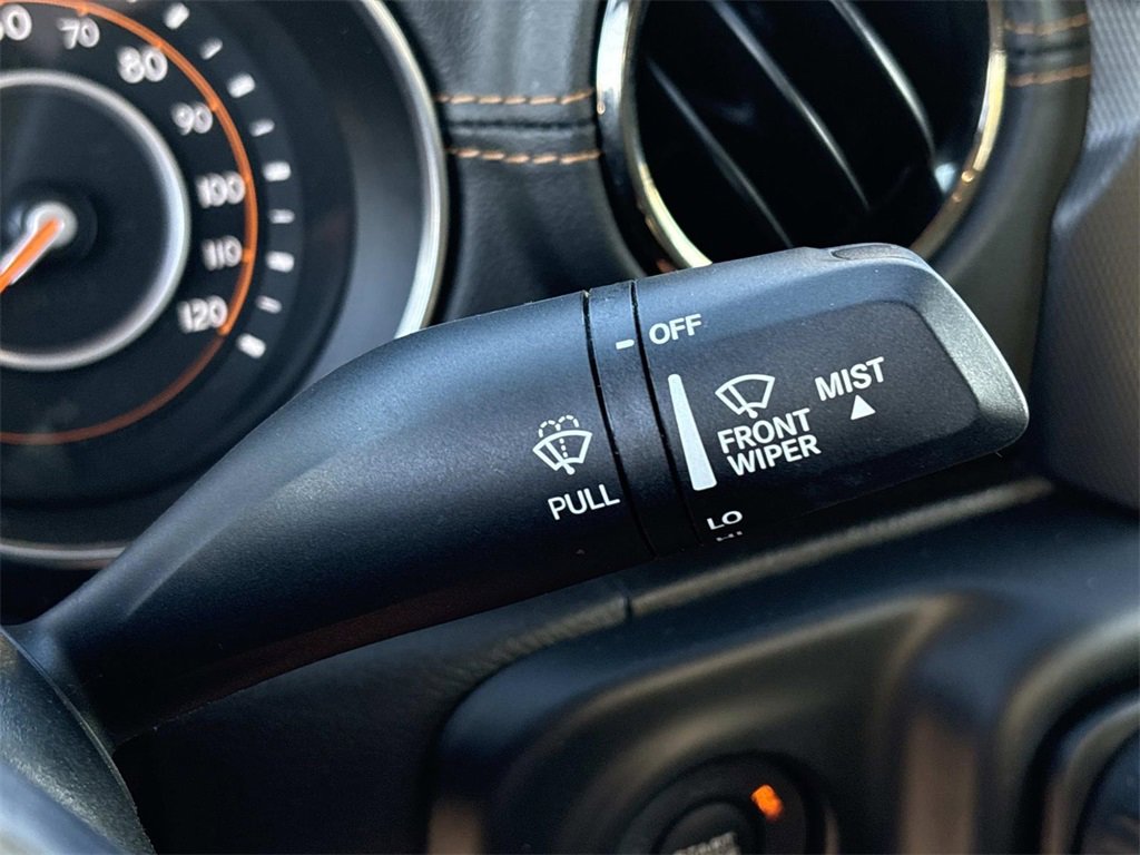 Used 2023 Jeep Gladiator Overland image 28