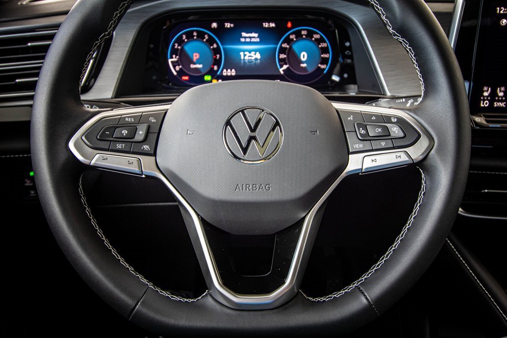 New 2026 Volkswagen Atlas Cross Sport SE image 34