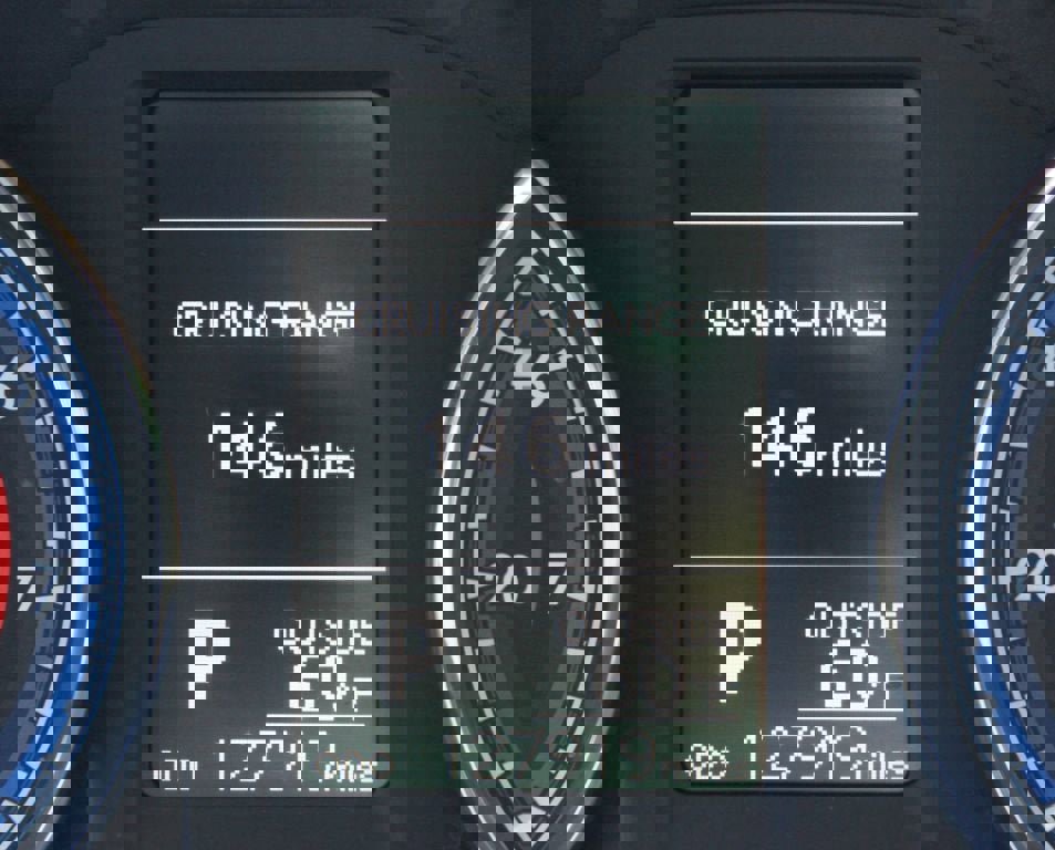 Used 2018 Toyota Corolla LE image 4