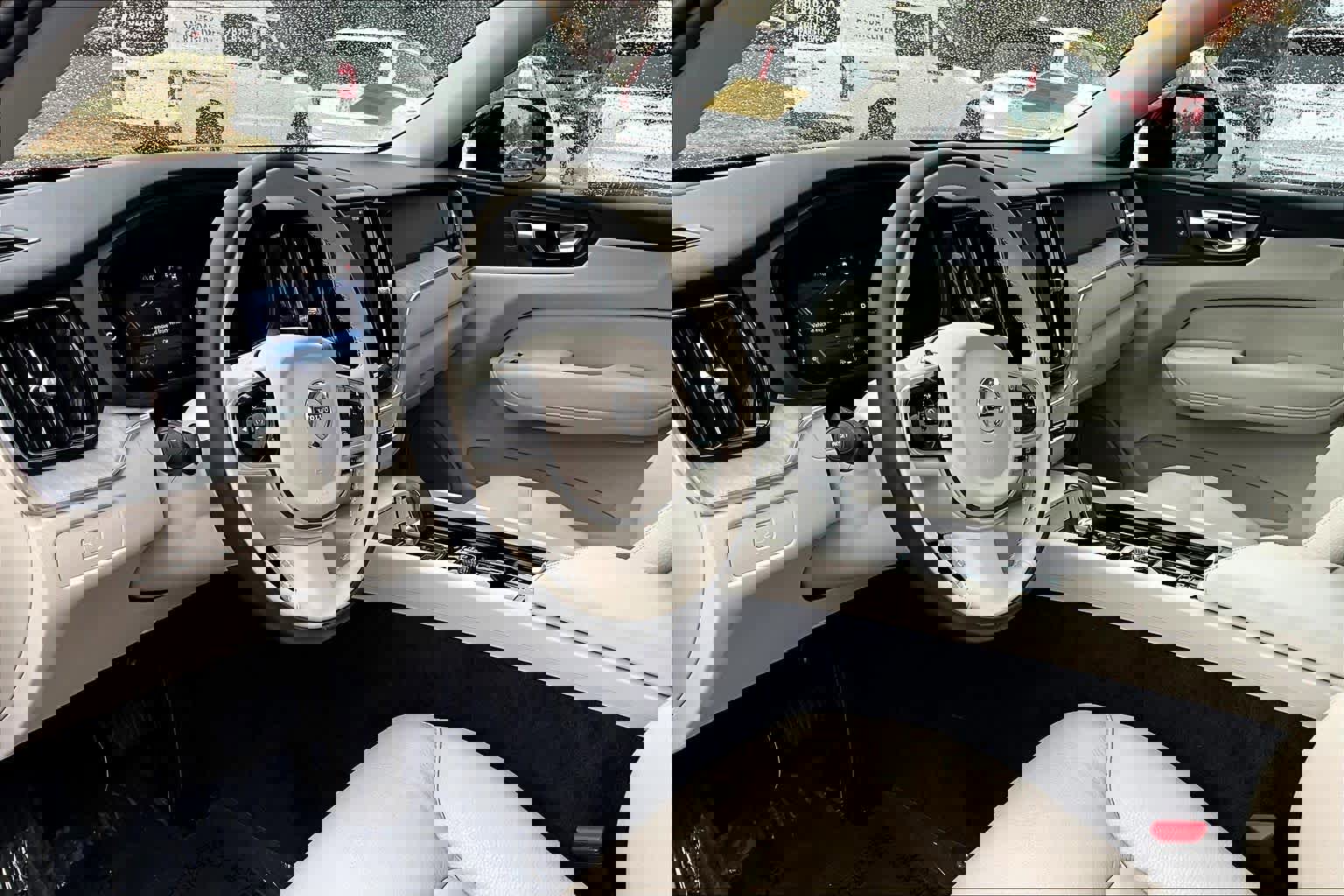 Certified 2023 Volvo XC60 B5 Plus w/ Climate Package image 16