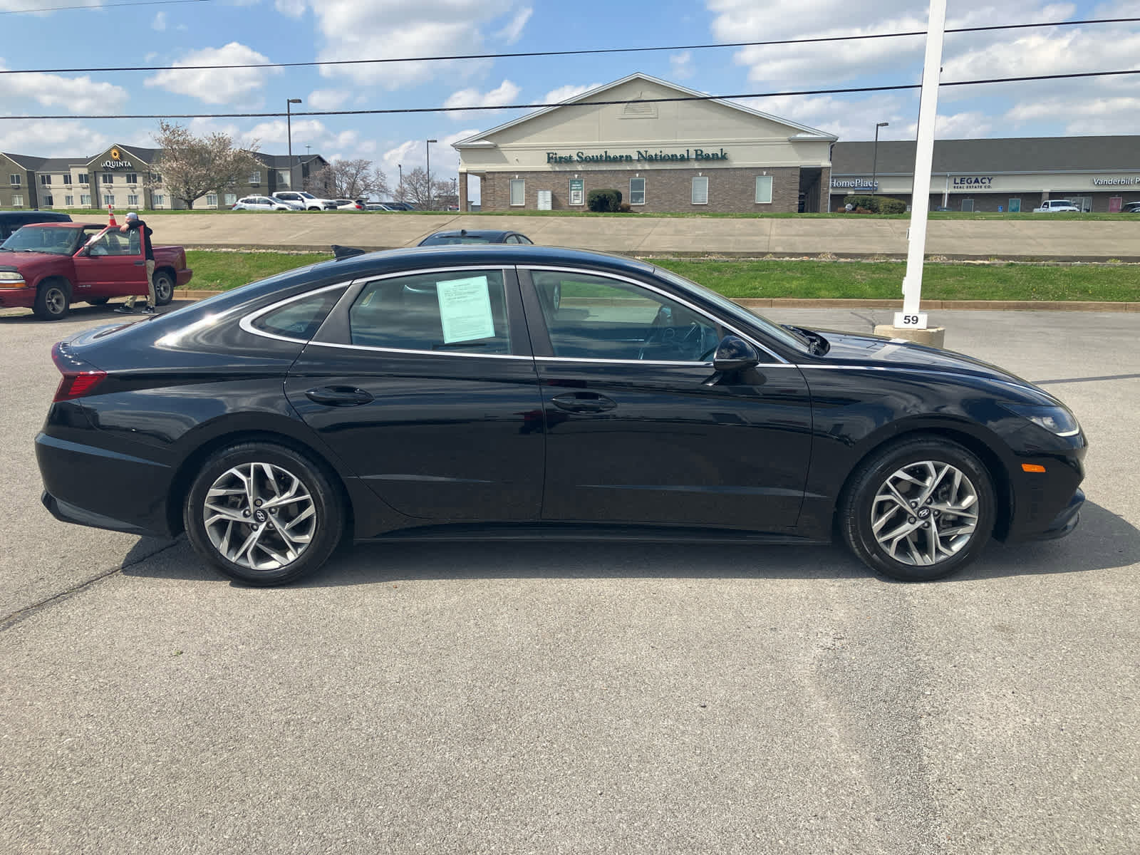 Used 2023 Hyundai Sonata SEL image 8