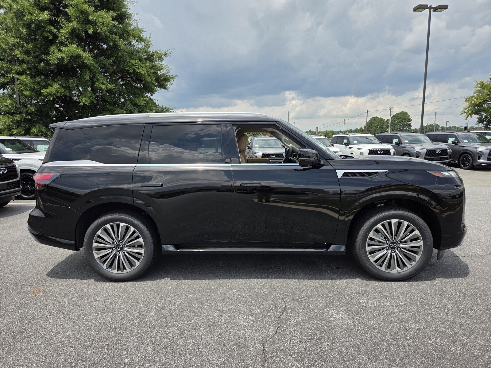 New 2027 INFINITI QX80 Luxe w/ Cargo Package AWD/4WD image 5