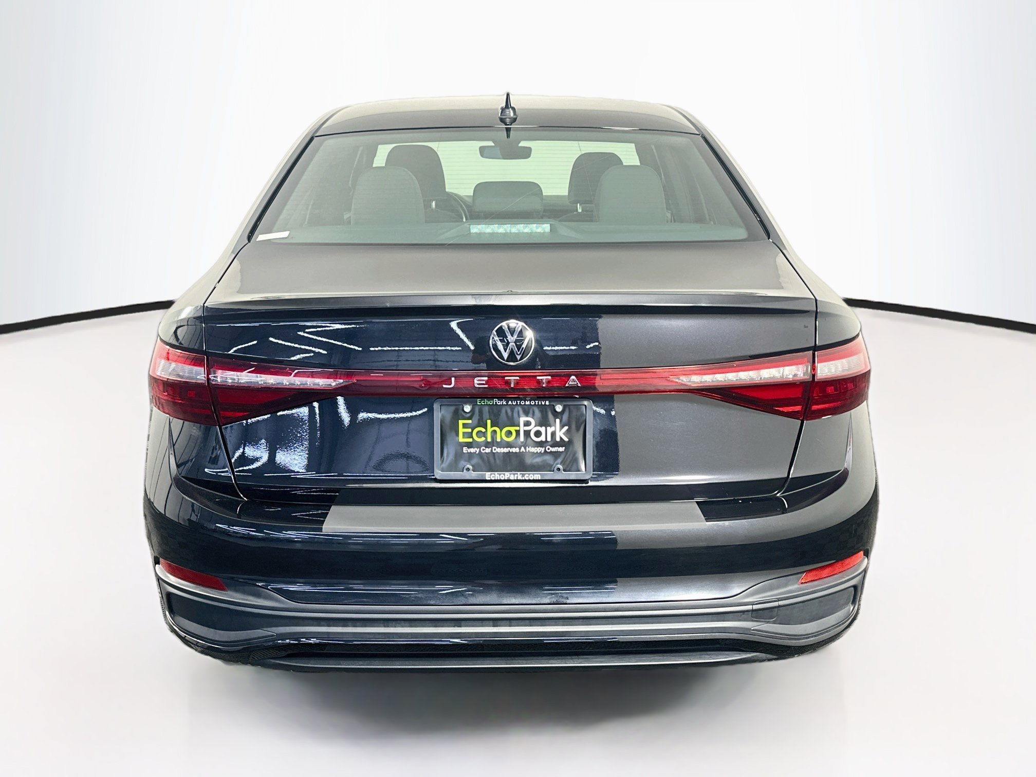 Used 2025 Volkswagen Jetta Sport FWD image 7