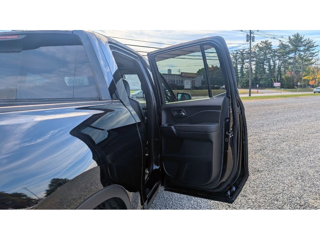 Used 2017 Honda Ridgeline Black Edition image 12