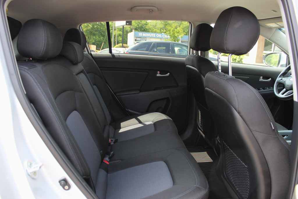 Used 2015 Kia Sportage LX AWD/4WD image 25