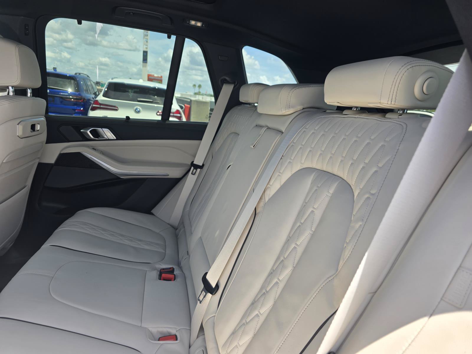 New 2026 BMW X5 M60i AWD/4WD image 13