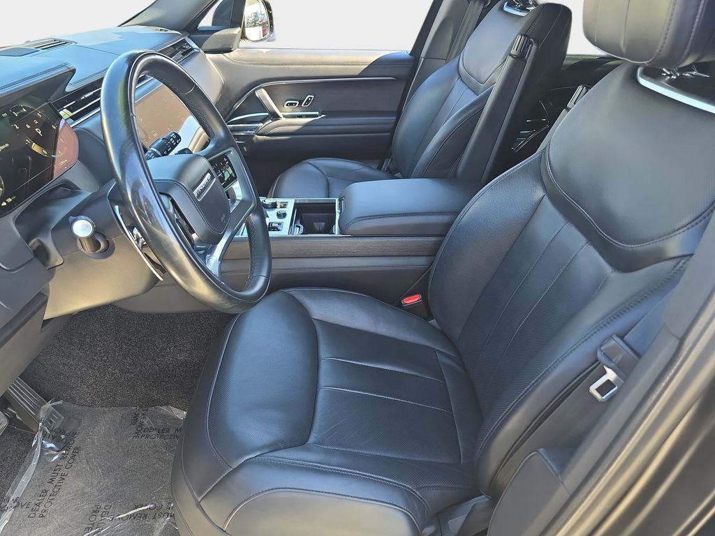 Used 2023 Land Rover Range Rover SE image 16