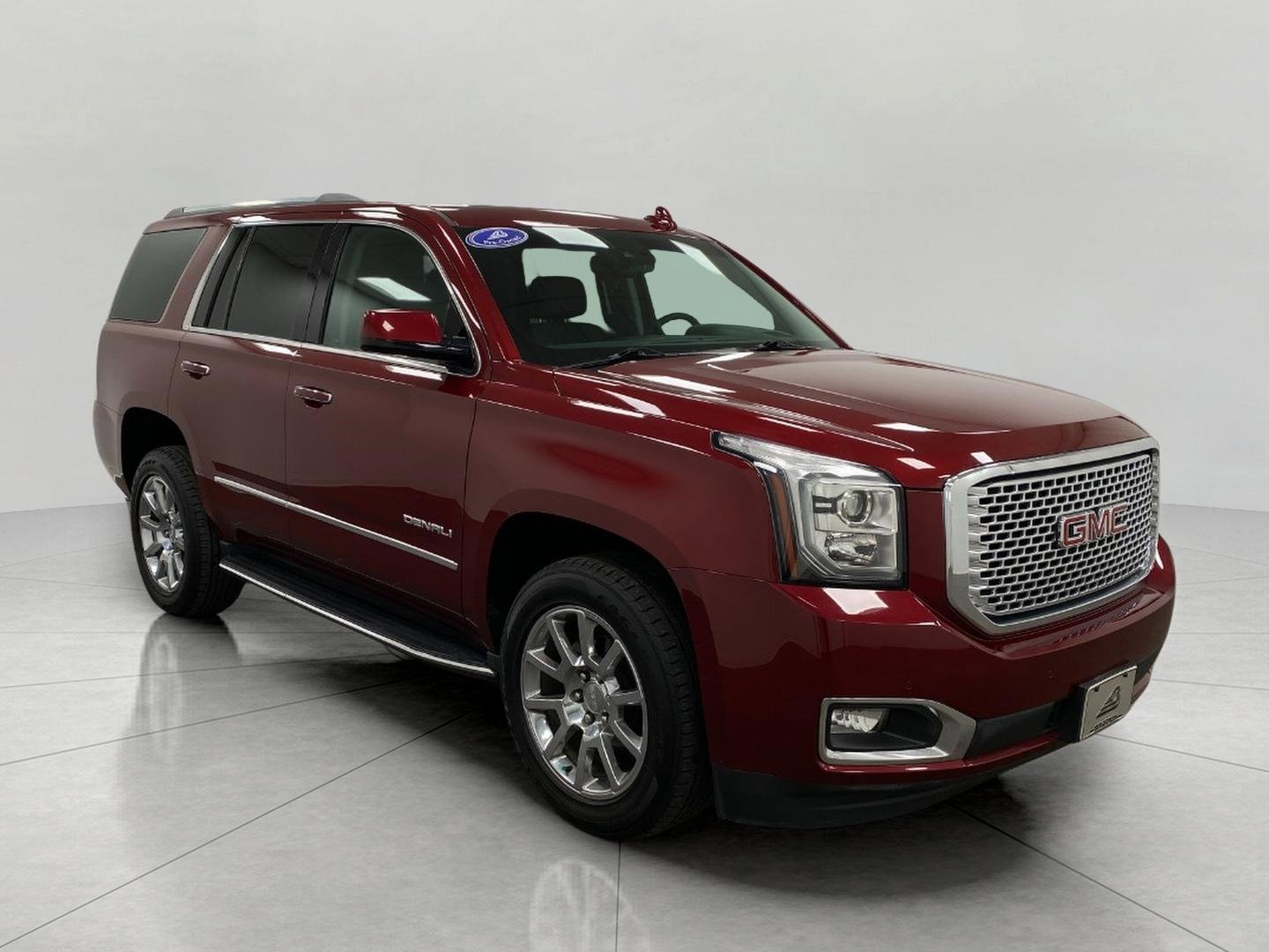 Used 2017 GMC Yukon Denali w/ Open Road Package image 1