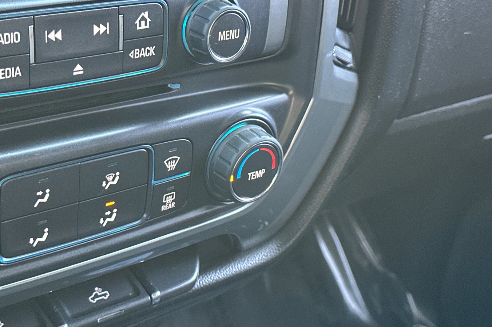 Used 2016 Chevrolet Silverado 1500 LT w/ LT Convenience Package image 27