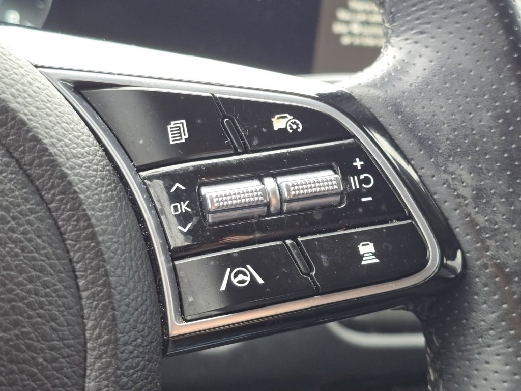 Used 2024 Kia Seltos SX image 29