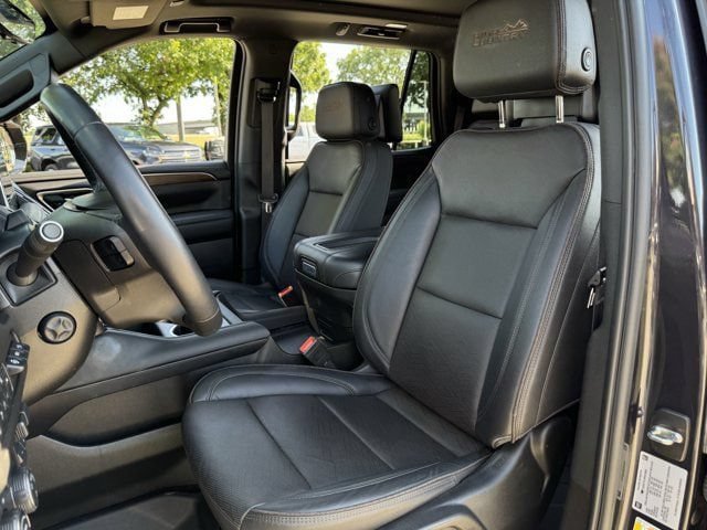 Used 2024 Chevrolet Tahoe High Country w/ Advanced Technology Package AWD/4WD image 27