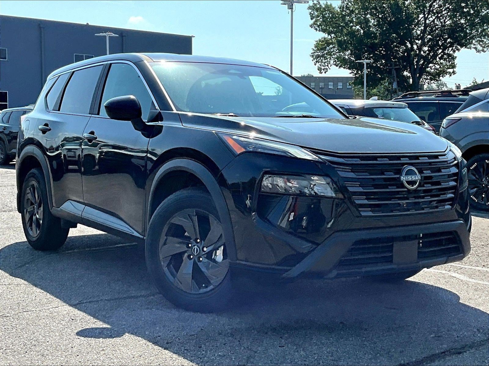 Certified 2026 Nissan Rogue SV w/ Cold Weather Package AWD/4WD image 2