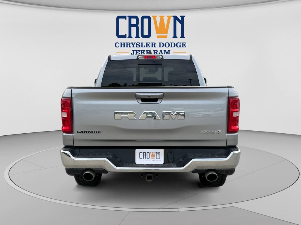 Used 2025 RAM 1500 Laramie AWD/4WD image 4