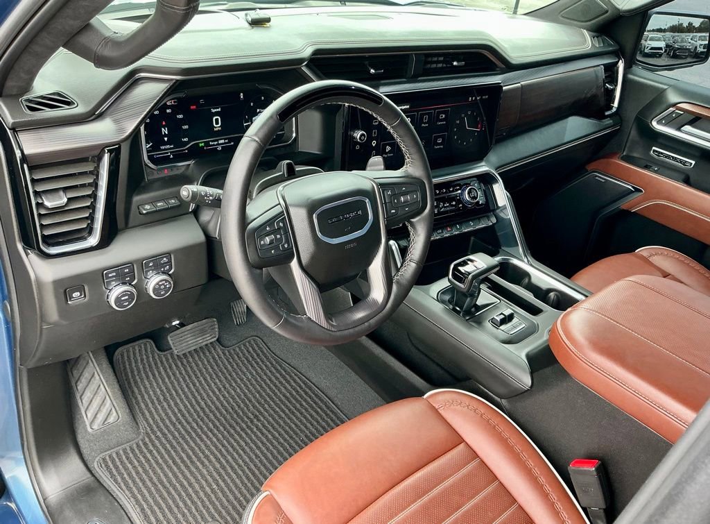 Used 2025 GMC Sierra 1500 Denali Ultimate AWD/4WD image 39