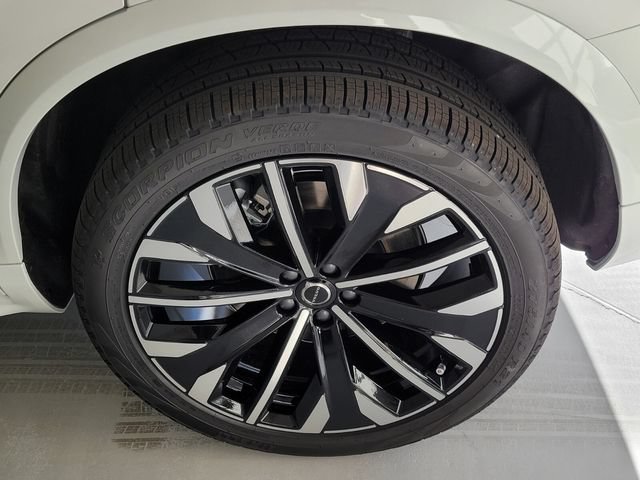 New 2026 Volvo XC90 B6 Ultra w/ Protection Package AWD/4WD image 28