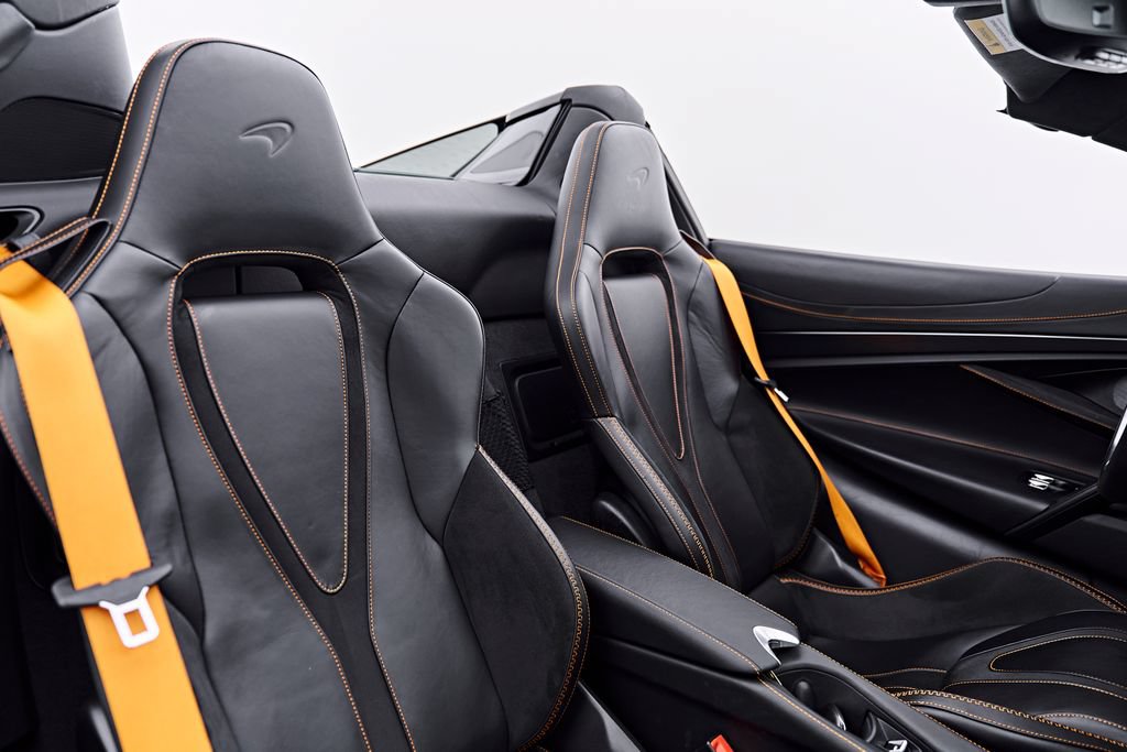 Used 2025 McLaren 750S Spider RWD image 48