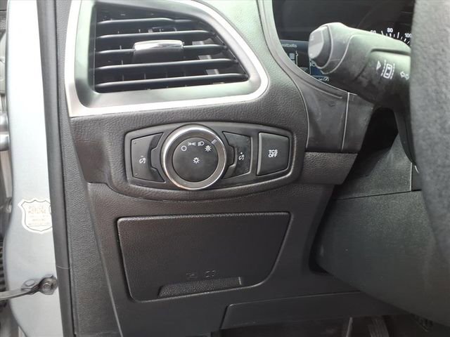 Used 2024 Ford Edge SEL image 14