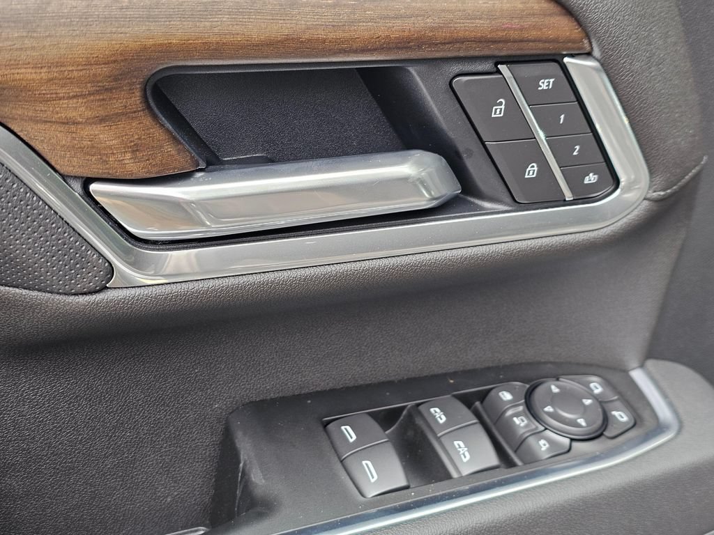 New 2026 Chevrolet Silverado 2500 High Country w/ Midnight Edition AWD/4WD image 24