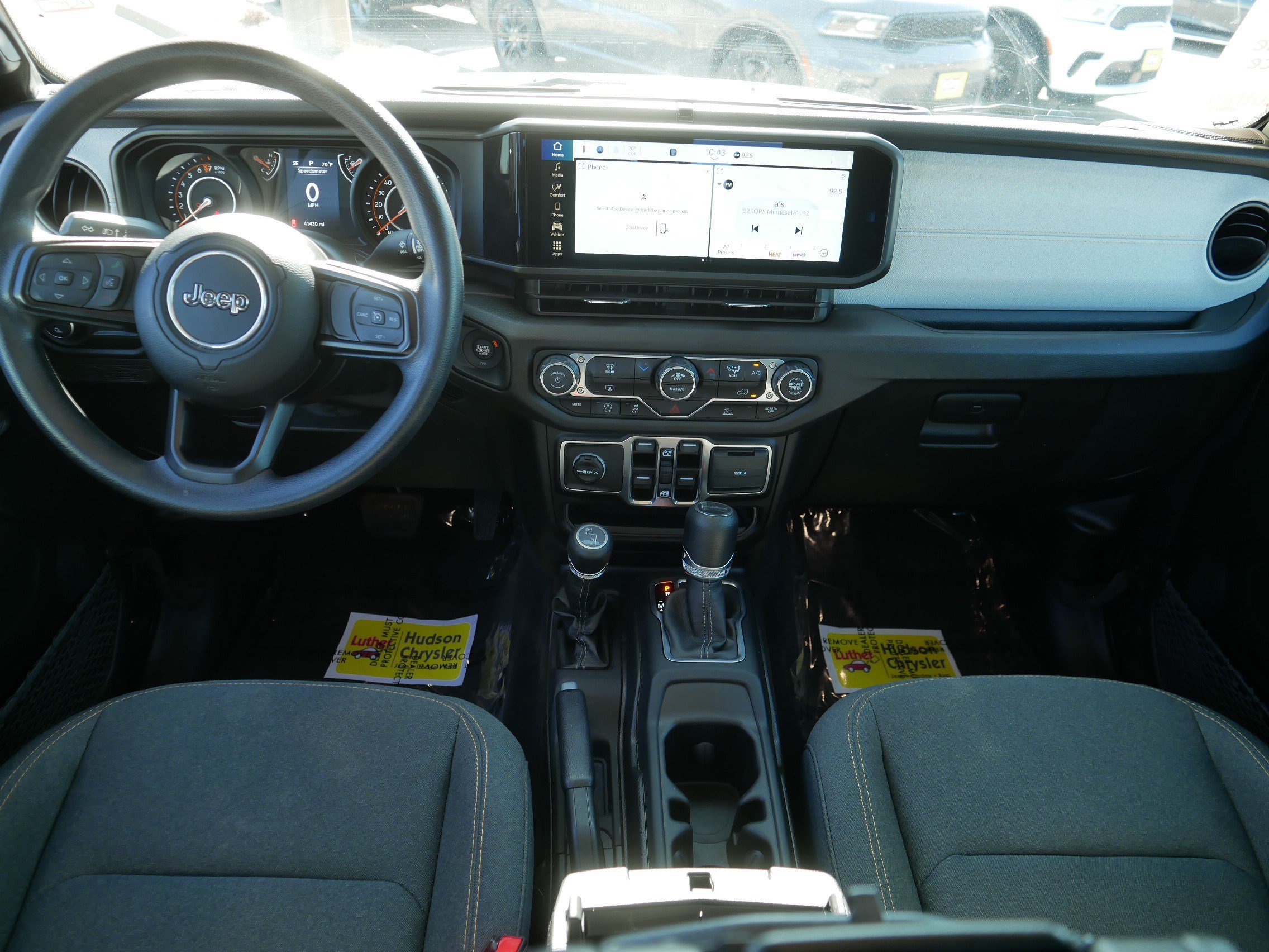 Used 2025 Jeep Gladiator Sport AWD/4WD image 10