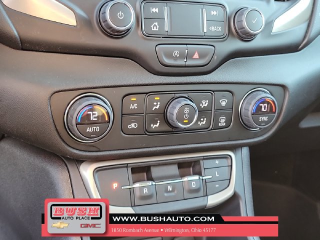 Used 2024 GMC Terrain Denali w/ Denali Premium Package AWD/4WD image 27