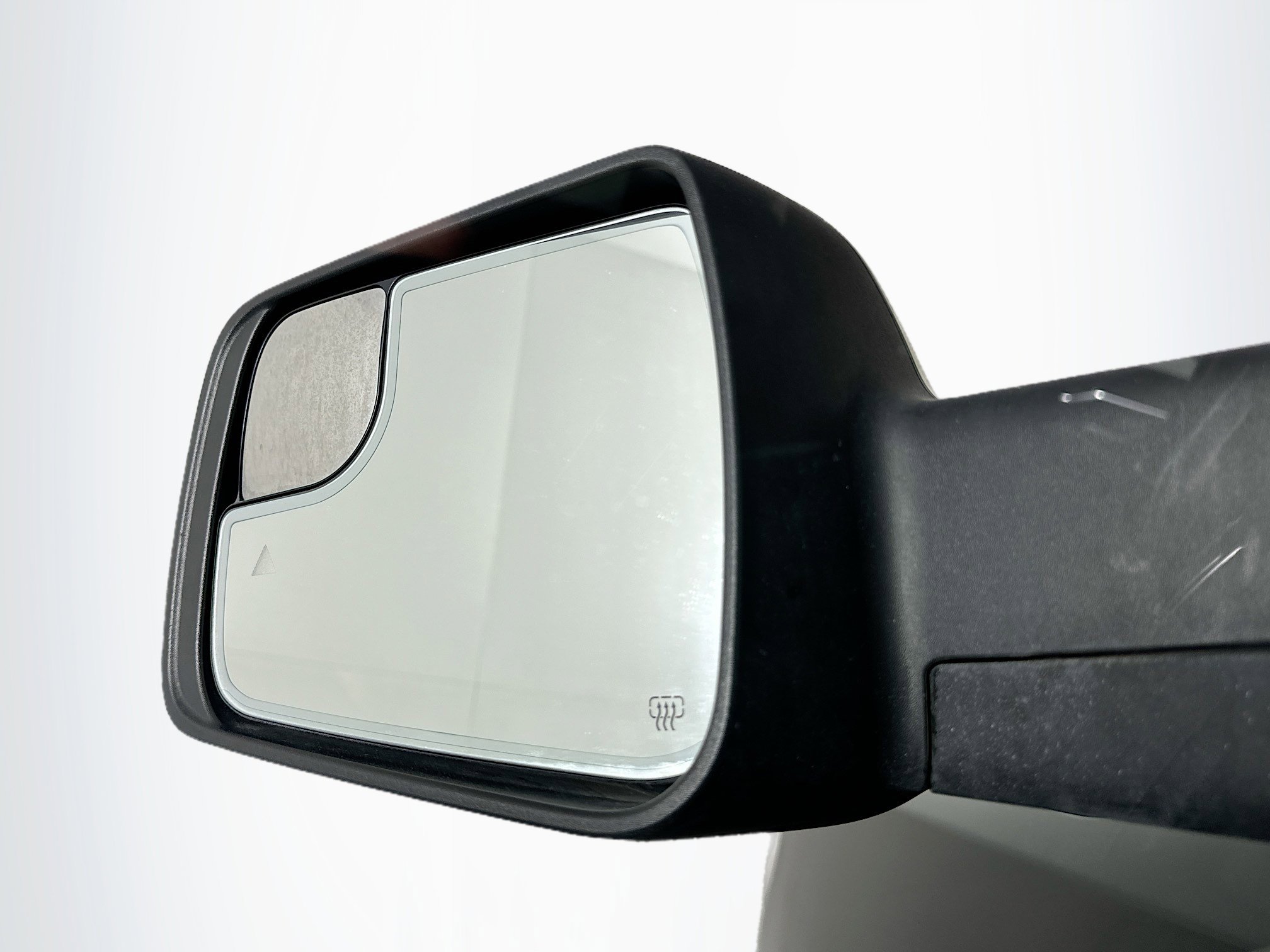 Used 2025 RAM 1500 Laramie image 16